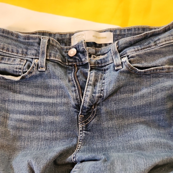 Signature by Levi Strauss Women's Straight Leg Jeans in Denim Blue - Picture 5 of 7